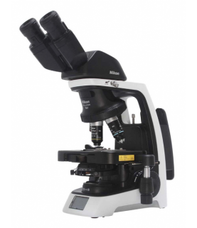 Microscopio trinoculare Nikon